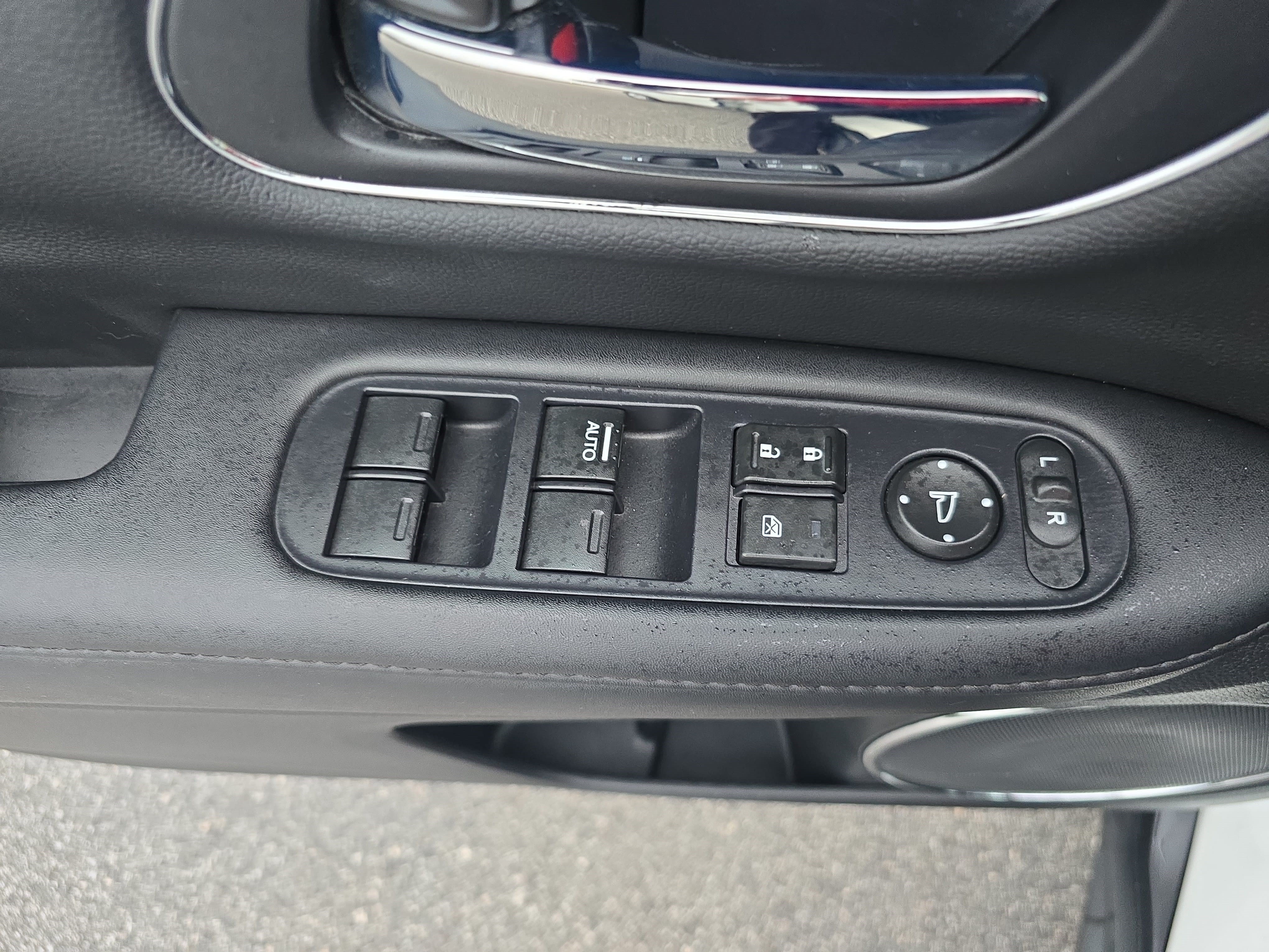 Used 2019 Honda HR-V EX-L image 27