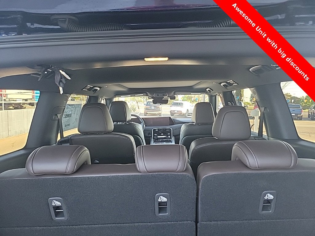 New 2025 Nissan Armada Platinum image 15