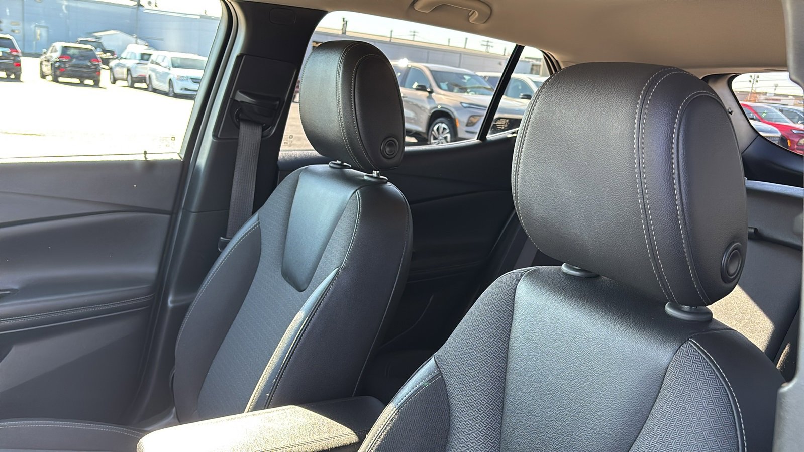 Used 2020 Buick Encore GX Select w/ Sport Touring Package image 23