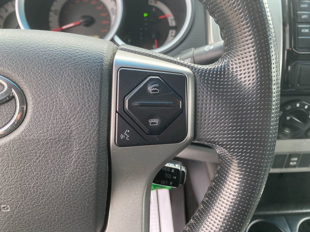 Used 2014 Toyota Tacoma 4x4 Double Cab w/ SR5 Package image 17