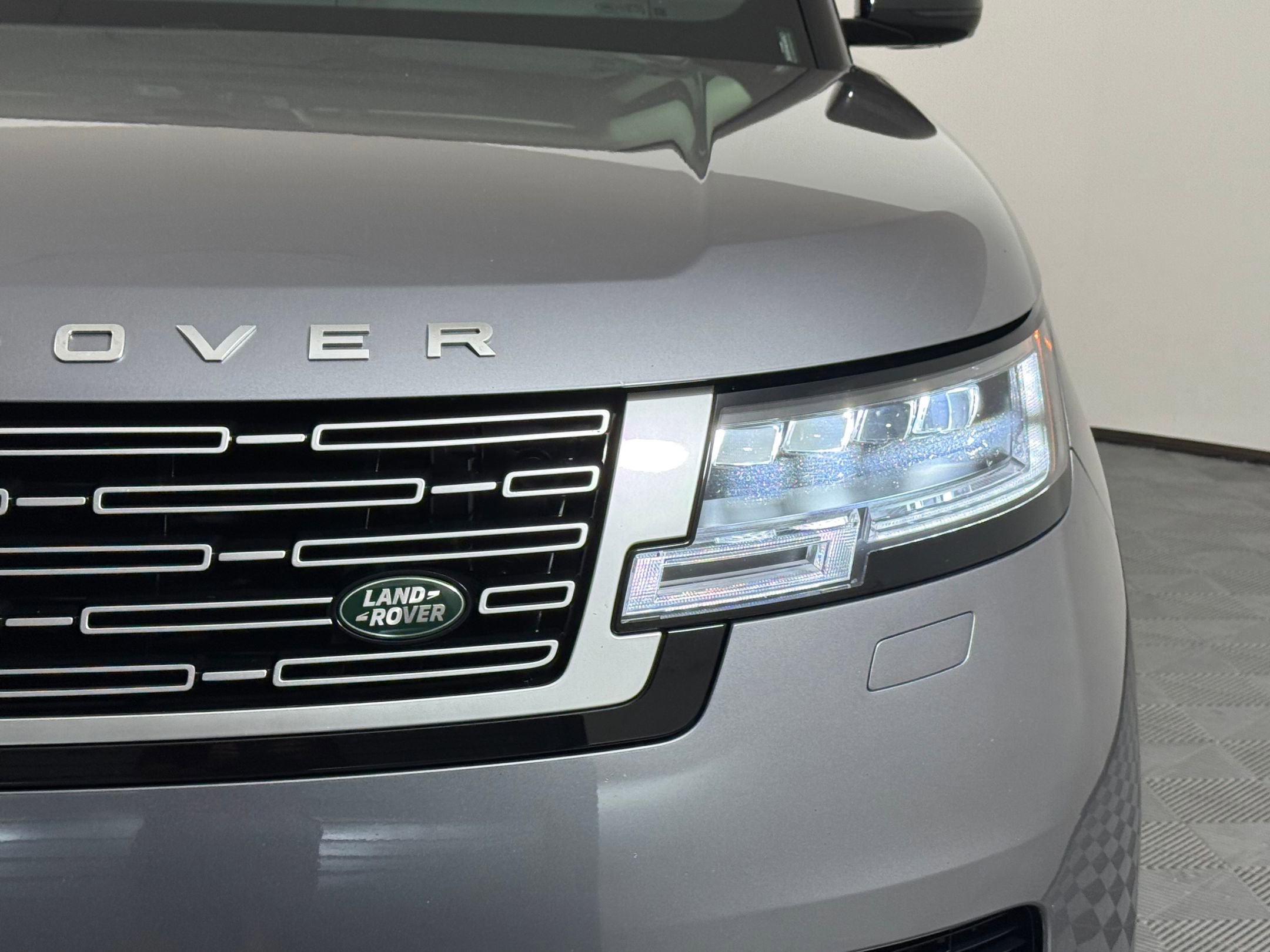 Used 2024 Land Rover Range Rover Autobiography AWD/4WD image 12