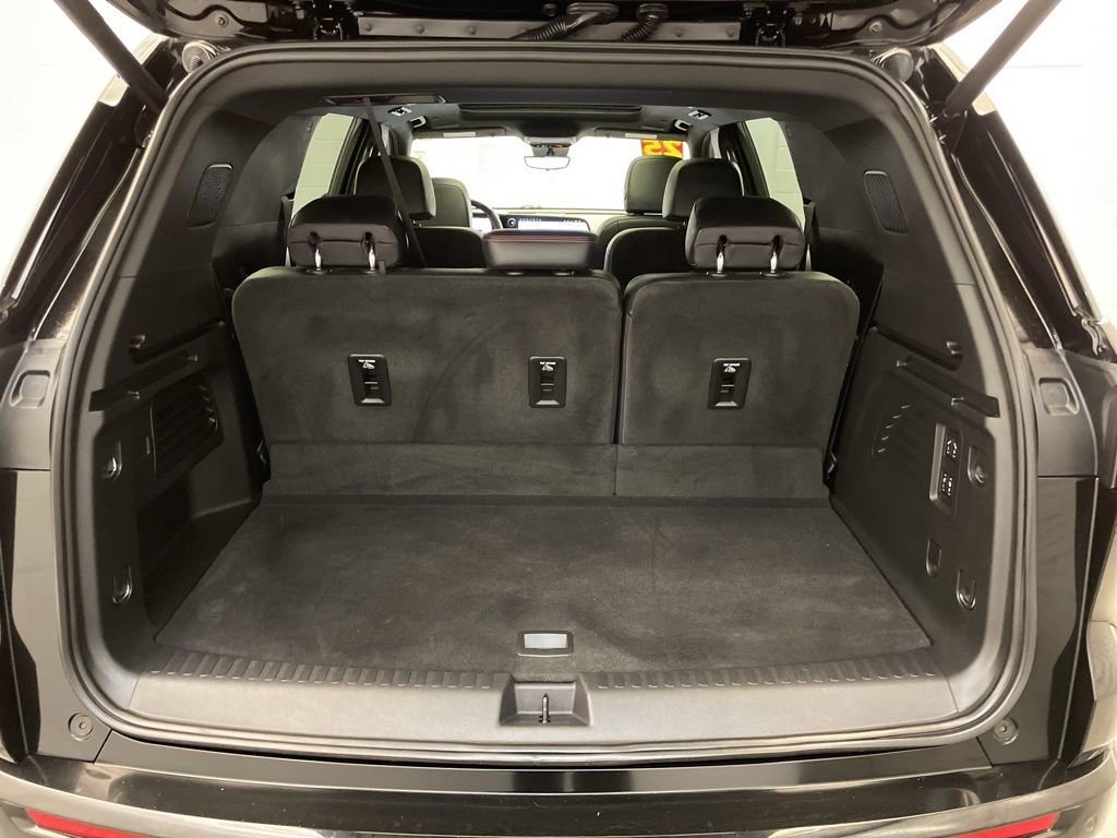 Used 2025 Chevrolet Traverse RS w/ LPO, Floor Liner Package image 23