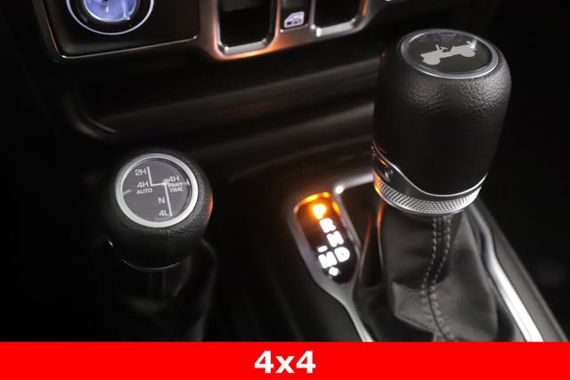 Used 2025 Jeep Wrangler Unlimited Sahara w/ Safety Group image 24