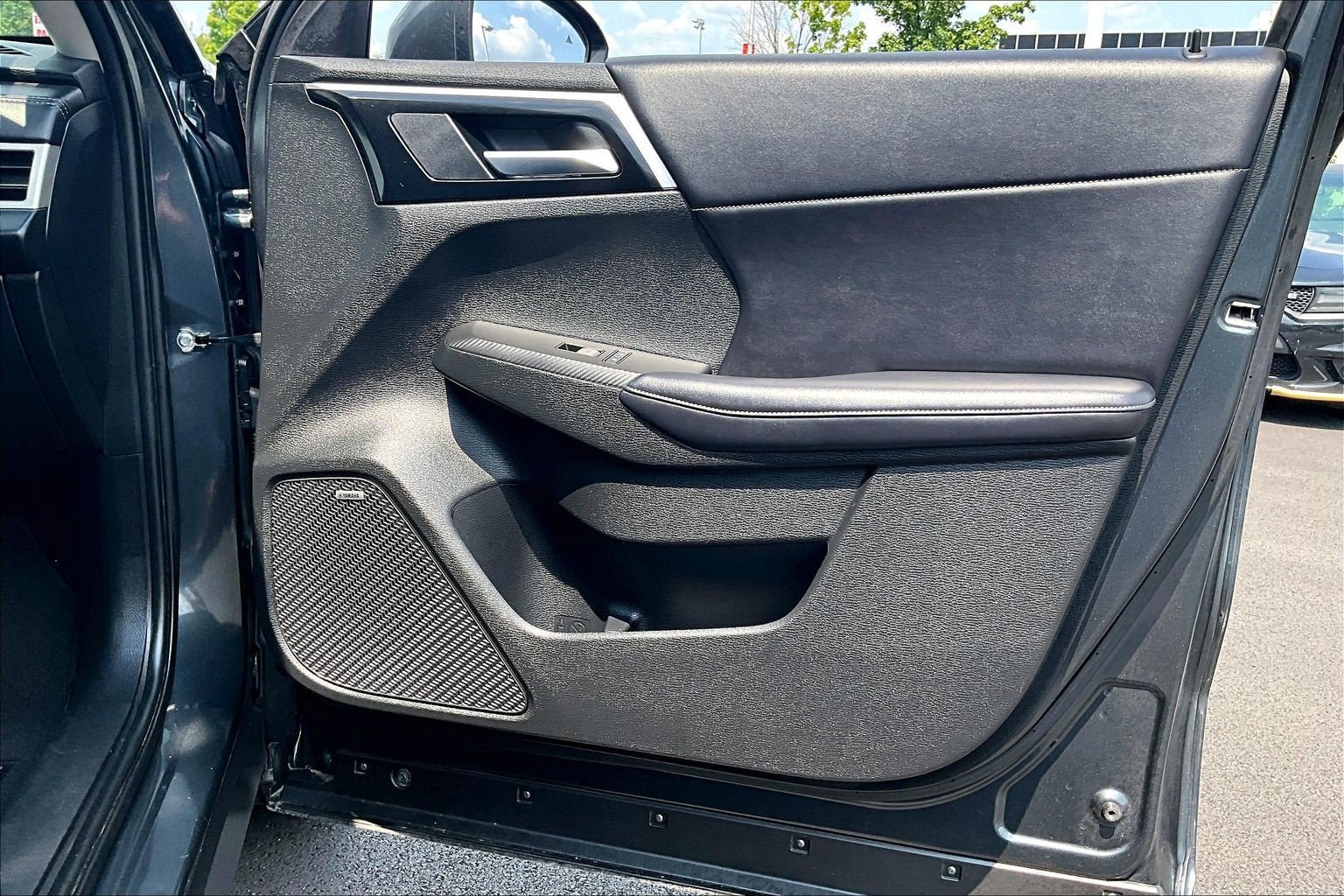 Used 2025 Mitsubishi Outlander SE AWD/4WD image 22