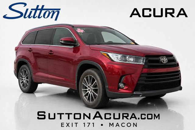 Used 2018 Toyota Highlander SE