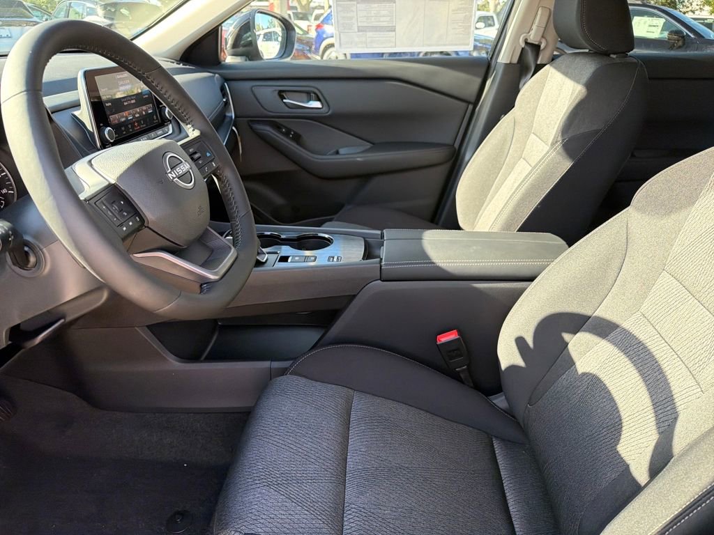 New 2026 Nissan Rogue SV w/ Cold Weather Package image 10