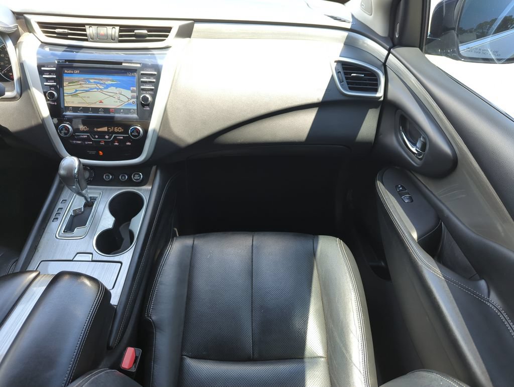 Used 2016 Nissan Murano Platinum w/ Platinum Technology Package FWD image 16