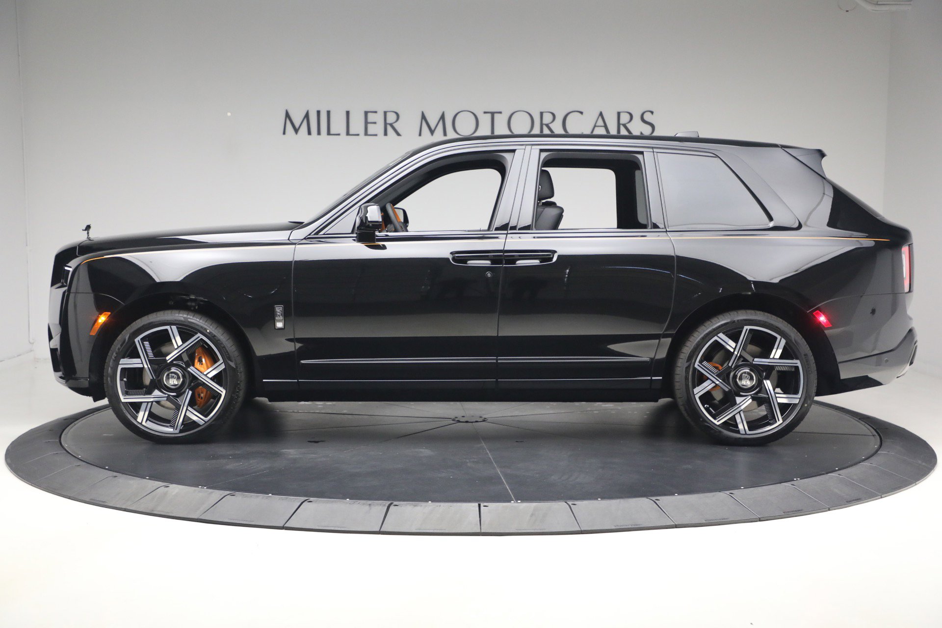 New 2026 Rolls-Royce Cullinan Black Badge AWD/4WD image 6