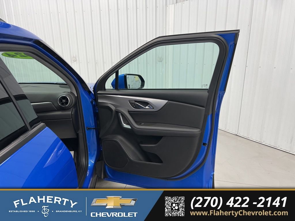 Used 2024 Chevrolet Blazer LT w/ Convenience Package FWD image 14