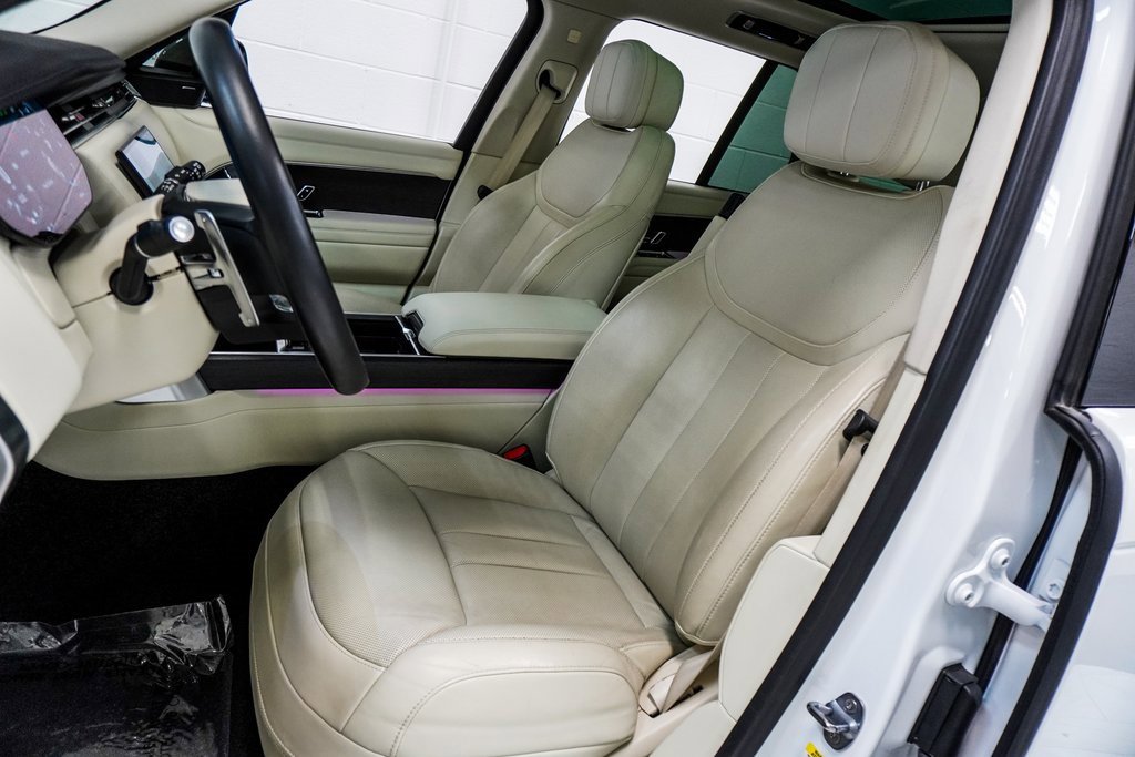 Used 2023 Land Rover Range Rover SE image 18