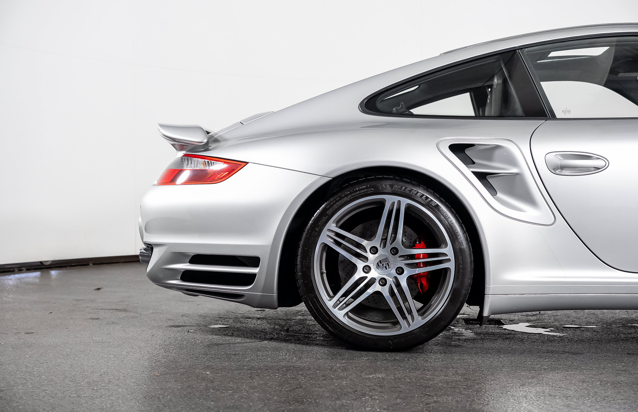 Used 2007 Porsche 911 Turbo AWD/4WD image 30