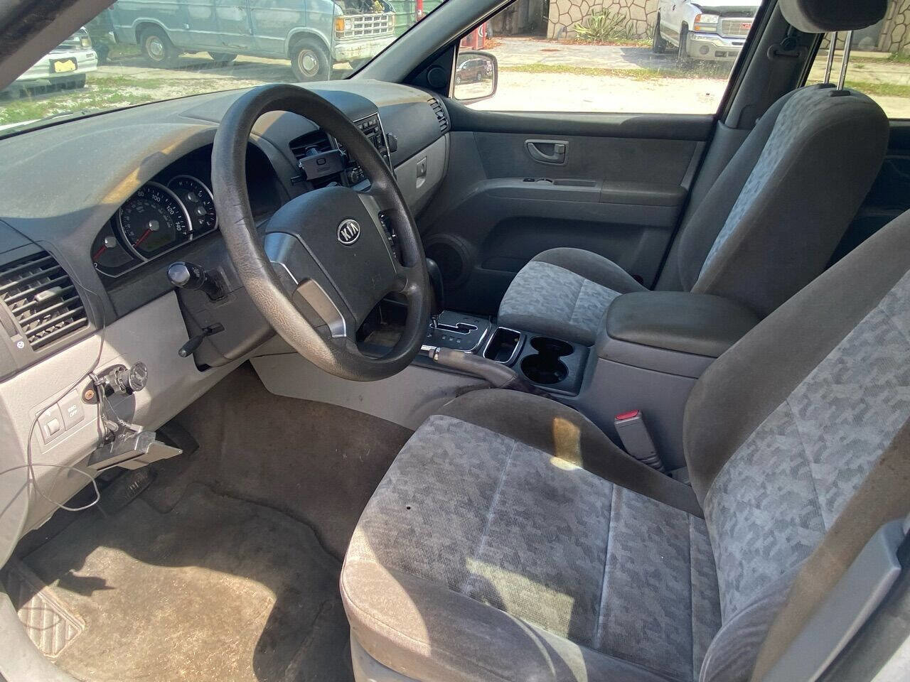 Used 2008 Kia Sorento 2WD image 14