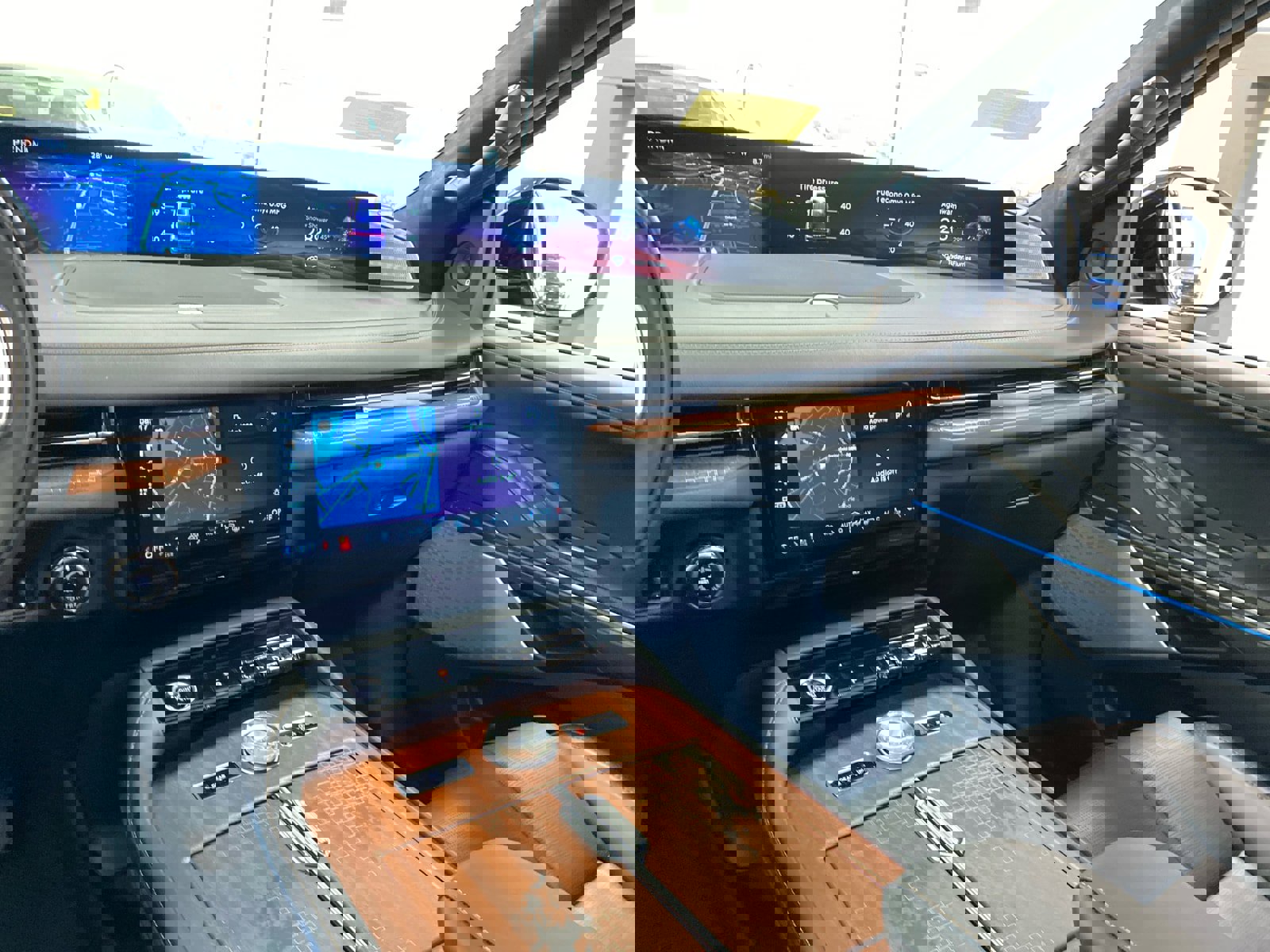 New 2026 Lincoln Navigator Black Label image 17