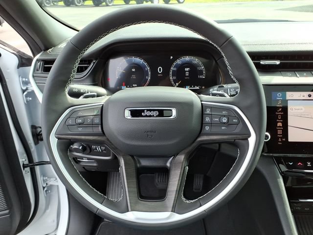 New 2026 Jeep Grand Cherokee Altitude AWD/4WD image 18