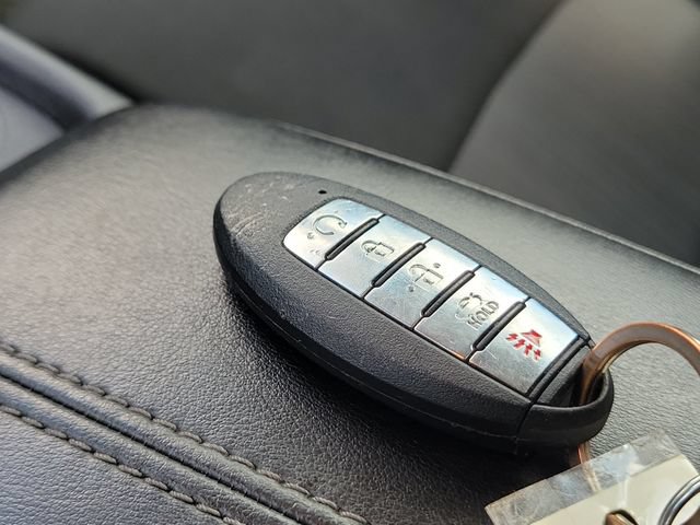 Used 2022 Nissan Sentra SV FWD image 34