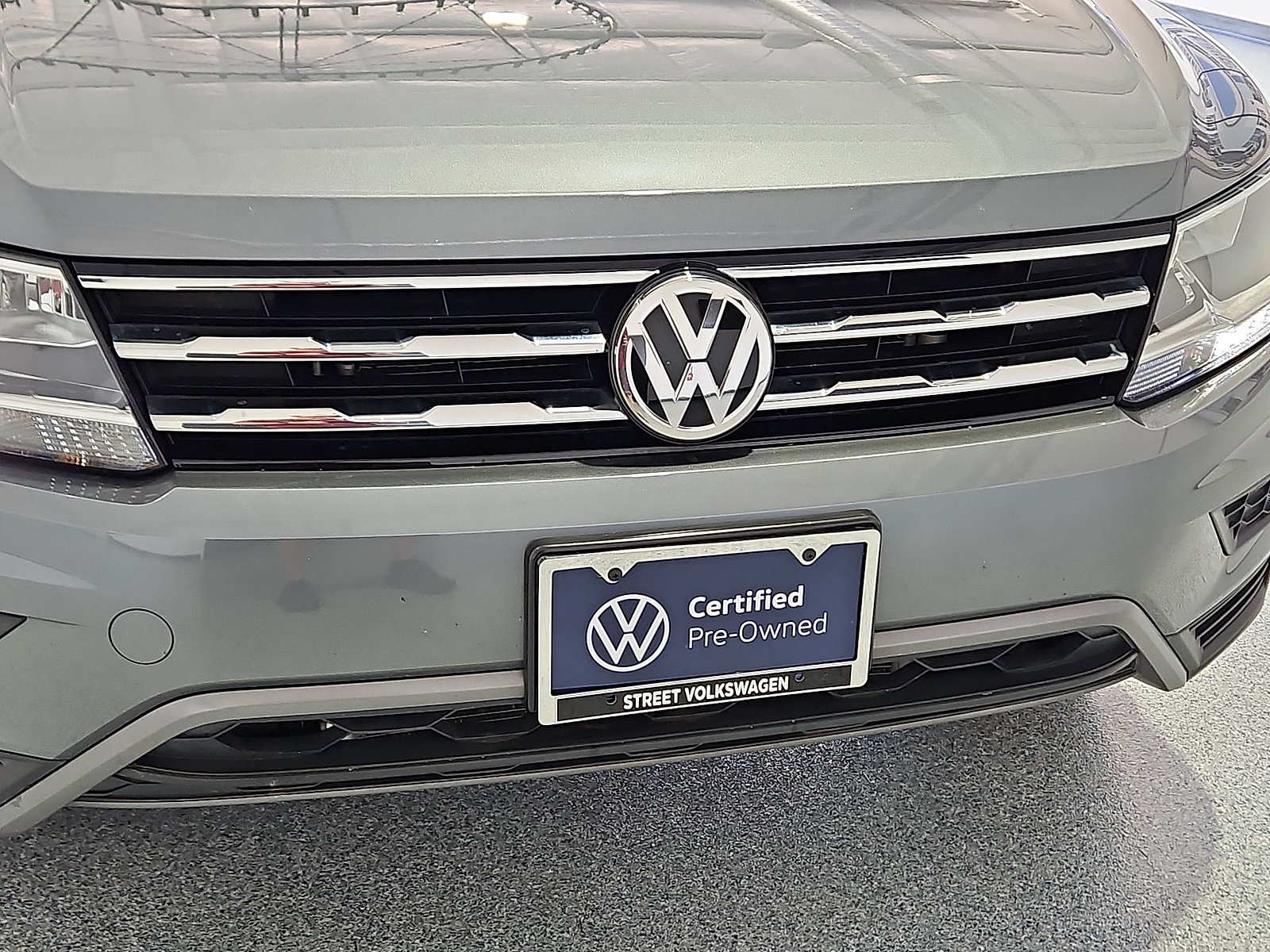 Certified 2020 Volkswagen Tiguan SE FWD image 10