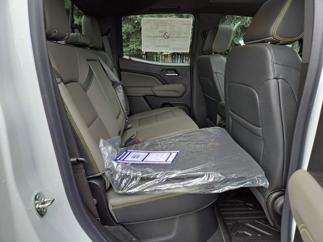 New 2026 Chevrolet Colorado ZR2 w/ Technology Package AWD/4WD image 35