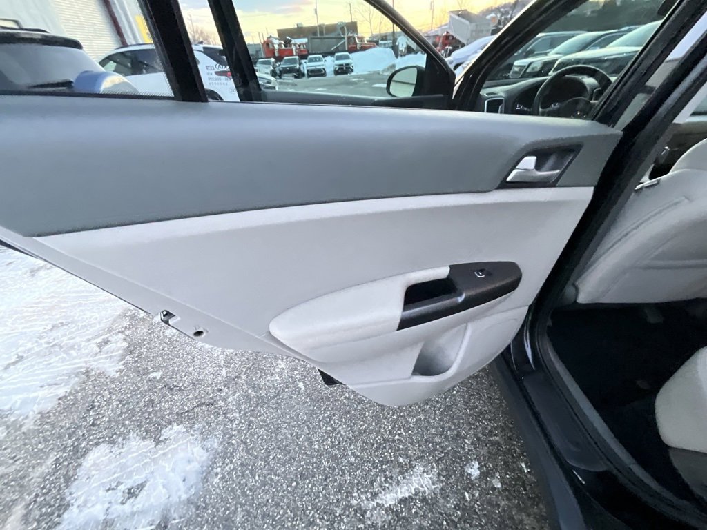 Used 2019 Kia Sportage LX w/ LX Popular Package image 23