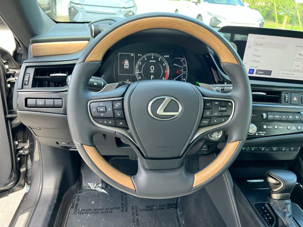 Certified 2024 Lexus ES 350 F Sport w/ Technology Package FWD image 13
