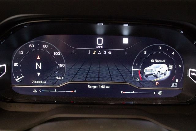 Used 2022 GMC Yukon XL Denali w/ Denali Premium Package image 27