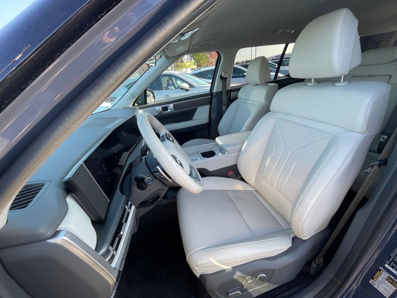 Used 2025 Hyundai Santa Fe SEL image 41