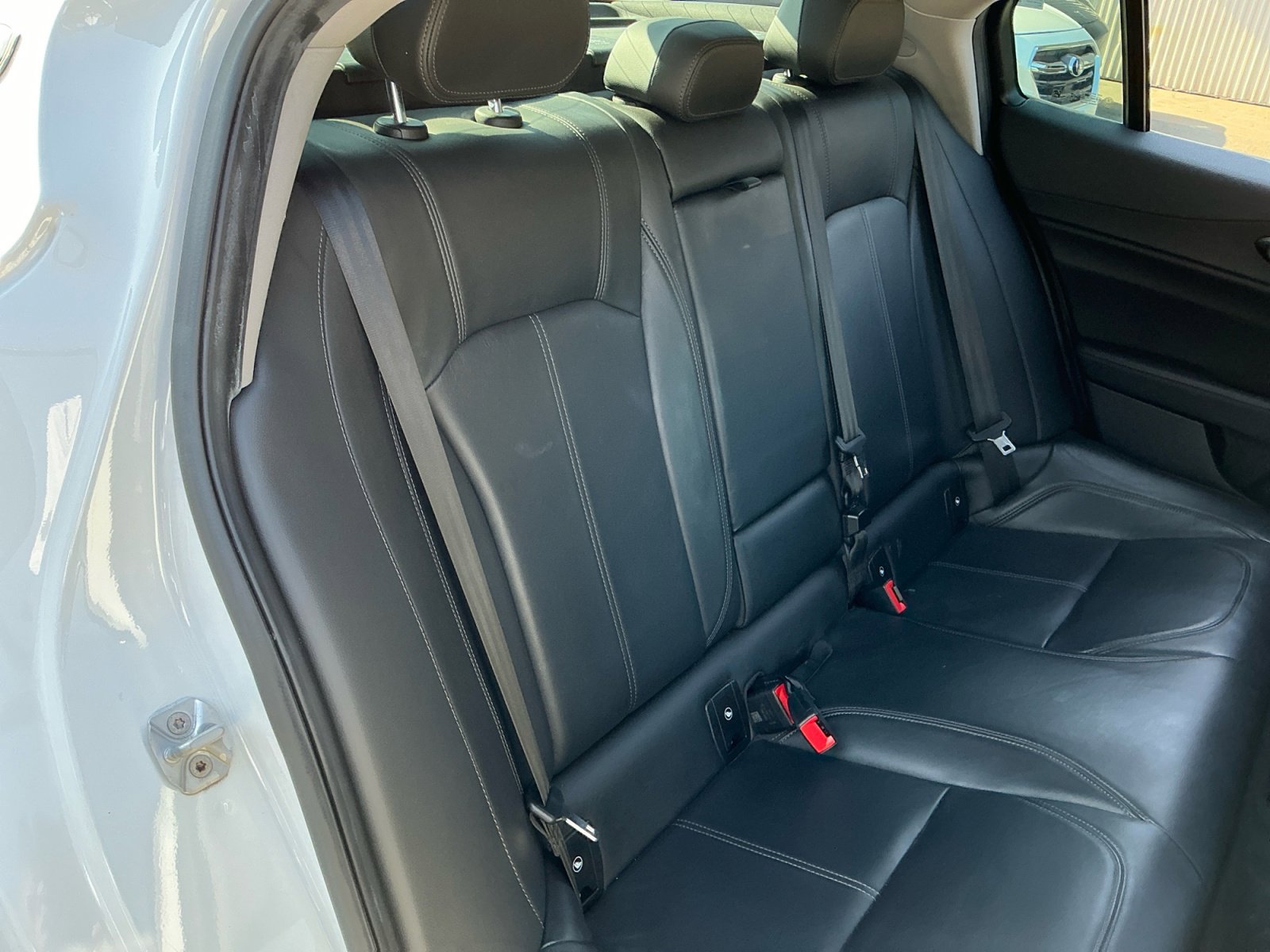 Used 2017 Alfa Romeo Giulia image 20