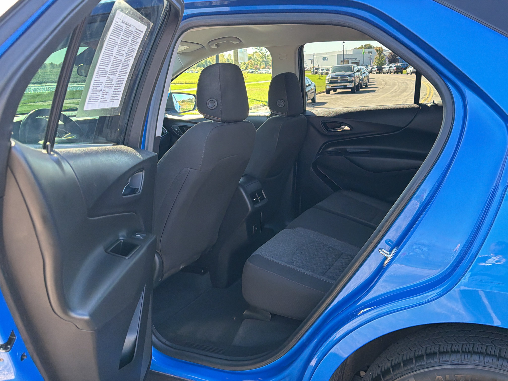 Used 2024 Chevrolet Equinox LT AWD/4WD image 32