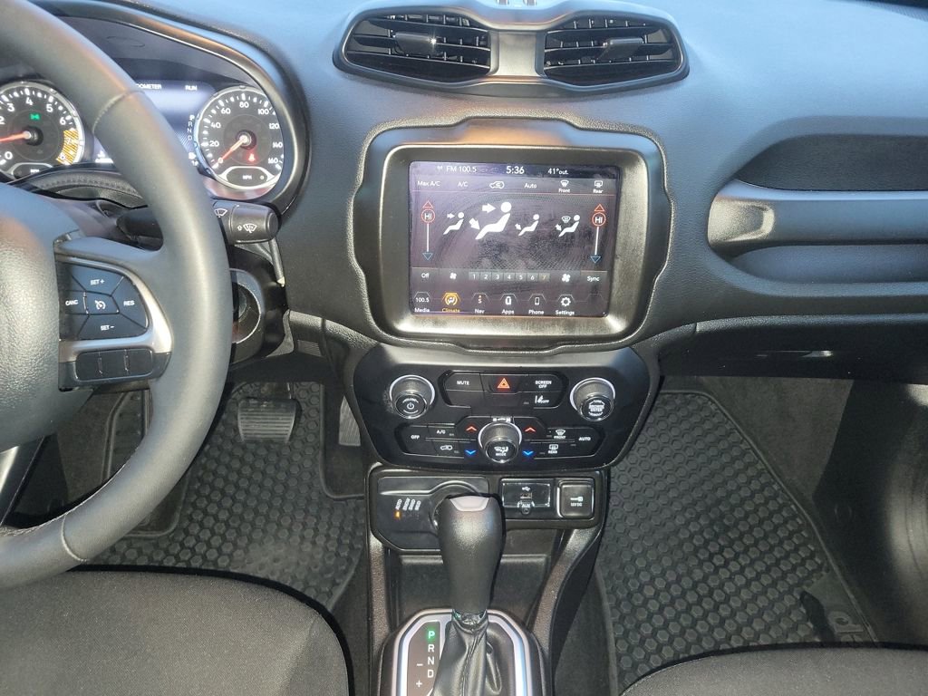 Used 2022 Jeep Renegade Latitude image 18