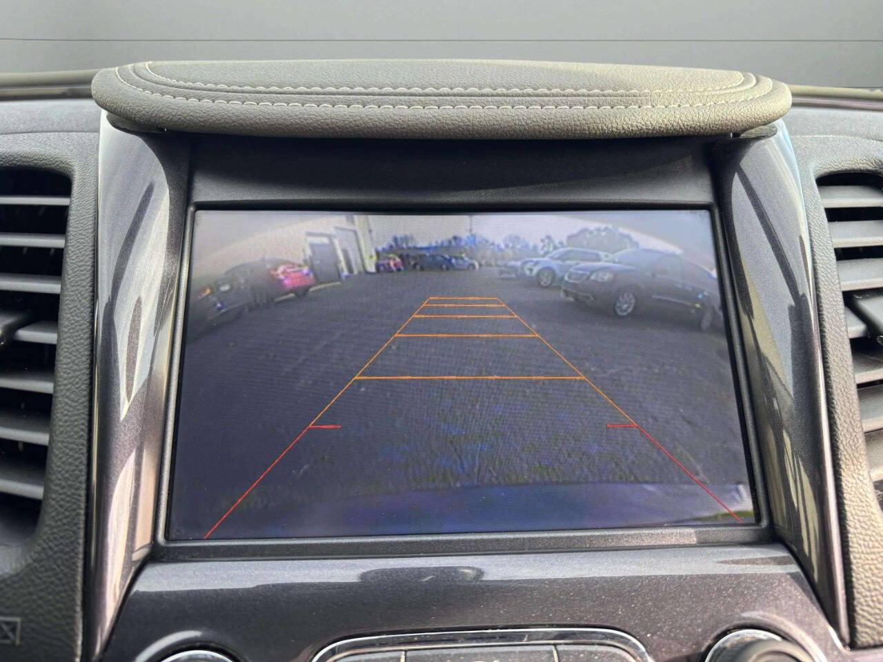 Used 2015 Chevrolet Impala LT w/ Convenience Package image 21