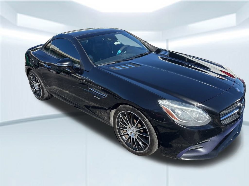 Used 2017 Mercedes-Benz SLC 43 AMG image 4