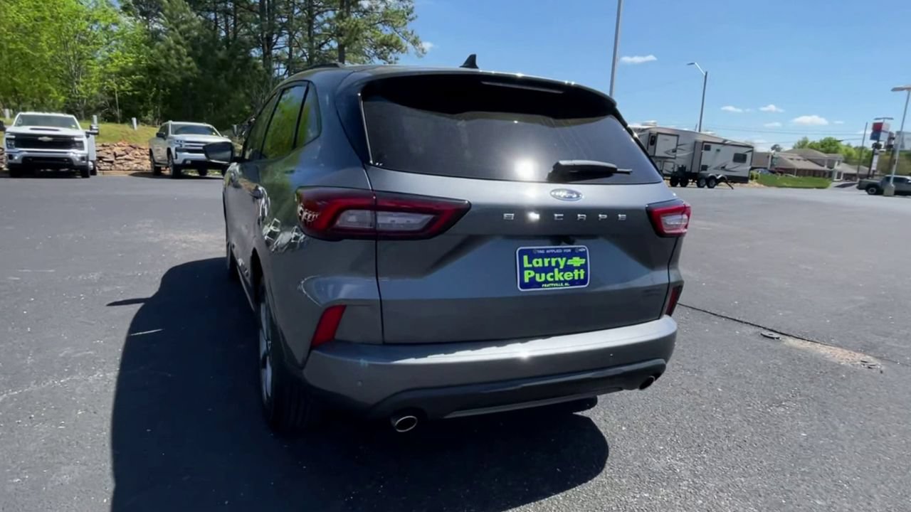 Used 2024 Ford Escape ST-Line w/ Tech Pack #1 FWD image 7