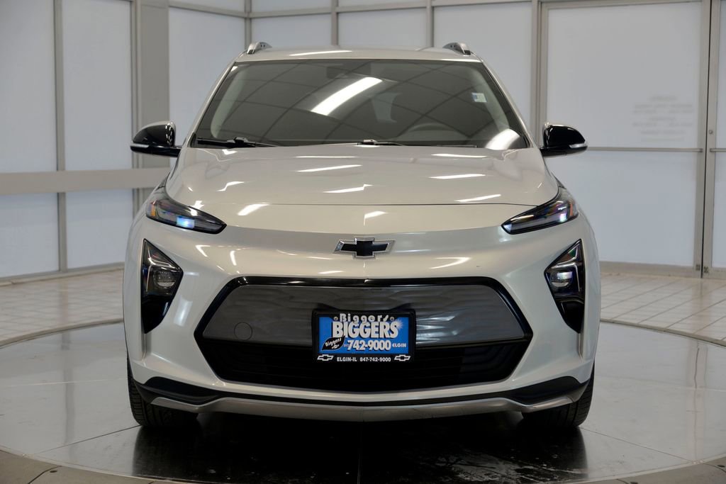 Used 2023 Chevrolet Bolt EUV LT w/ Driver Confidence Package image 3