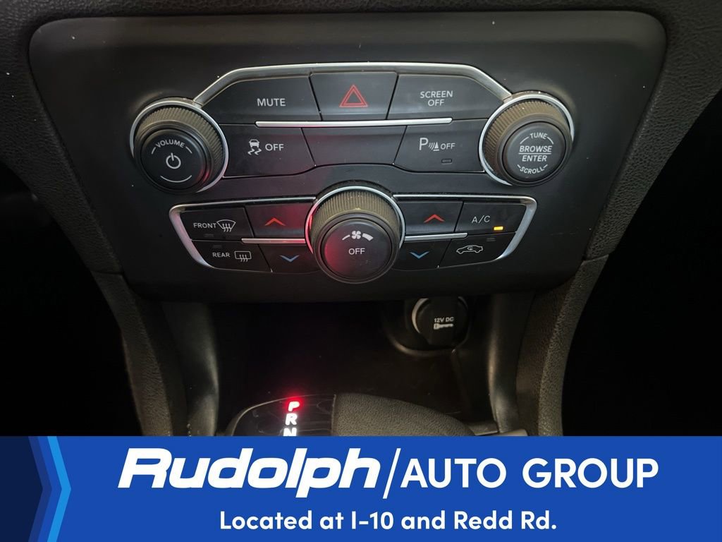 Used 2023 Dodge Charger SXT image 40