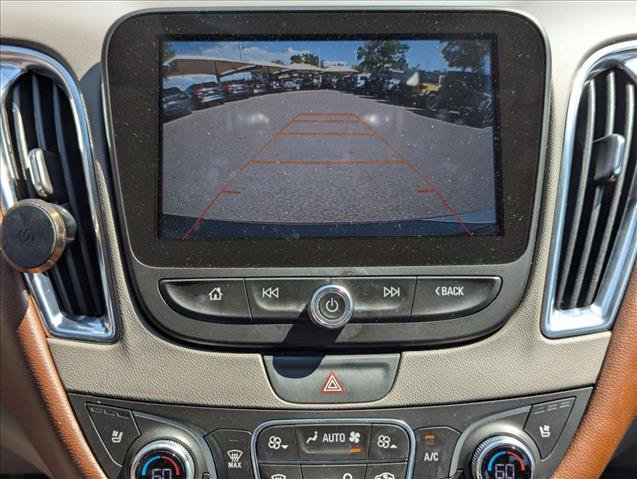 Used 2017 Chevrolet Malibu Premier w/ Premier Sun and Wheel Package FWD image 12