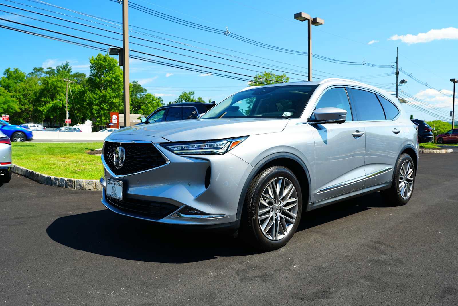 Certified 2024 Acura MDX w/ Advance Package AWD/4WD image 3