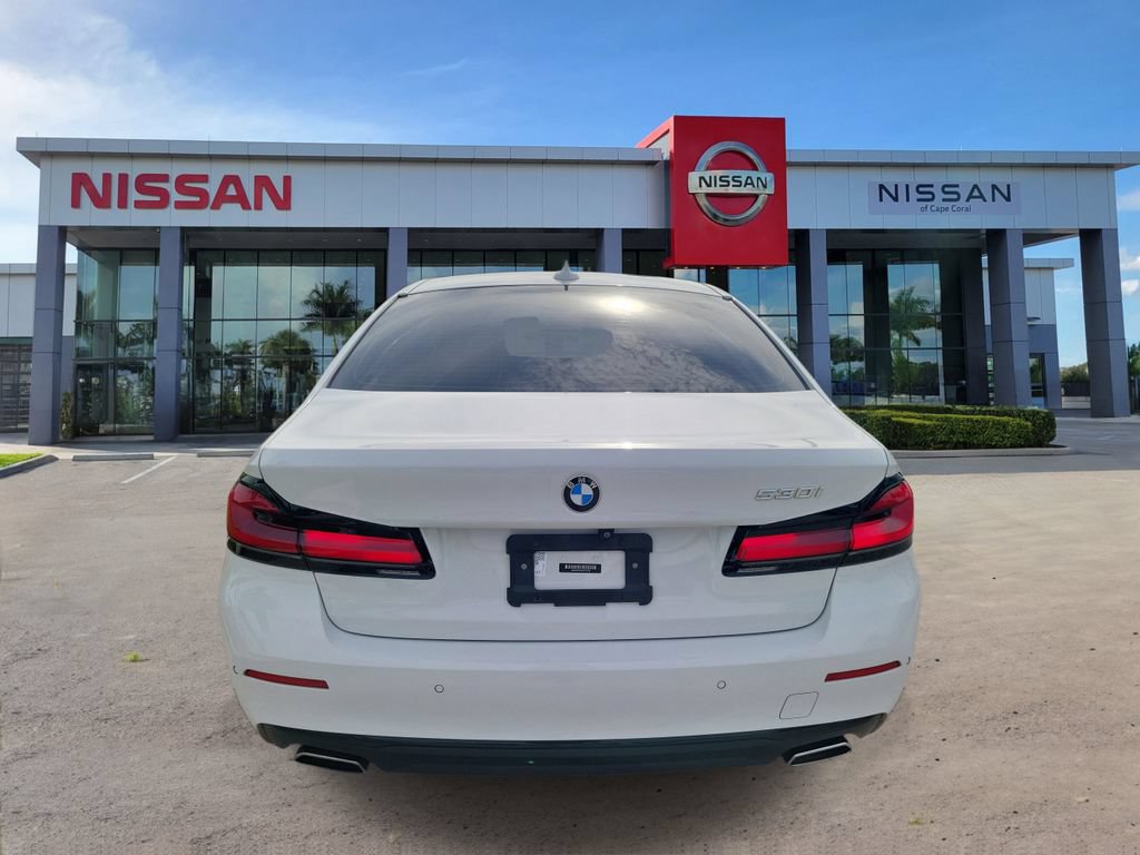 Used 2021 BMW 530i w/ Convenience Package RWD image 3