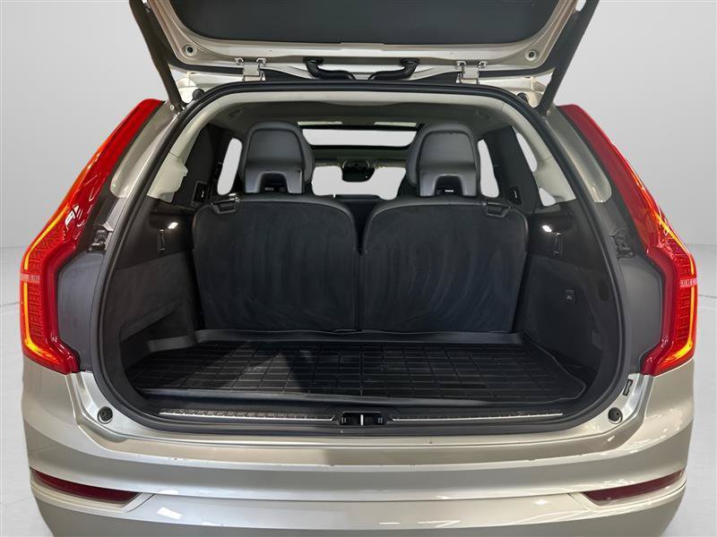 Used 2018 Volvo XC90 T6 Momentum w/ Convenience Package AWD/4WD image 9