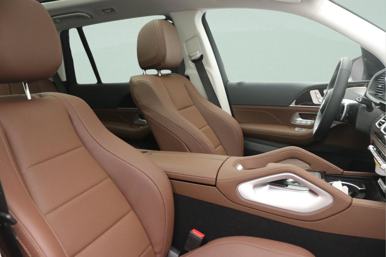 New 2026 Mercedes-Benz GLS 450 4MATIC image 7