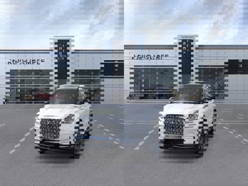 New 2026 Lincoln Corsair Premiere image 2