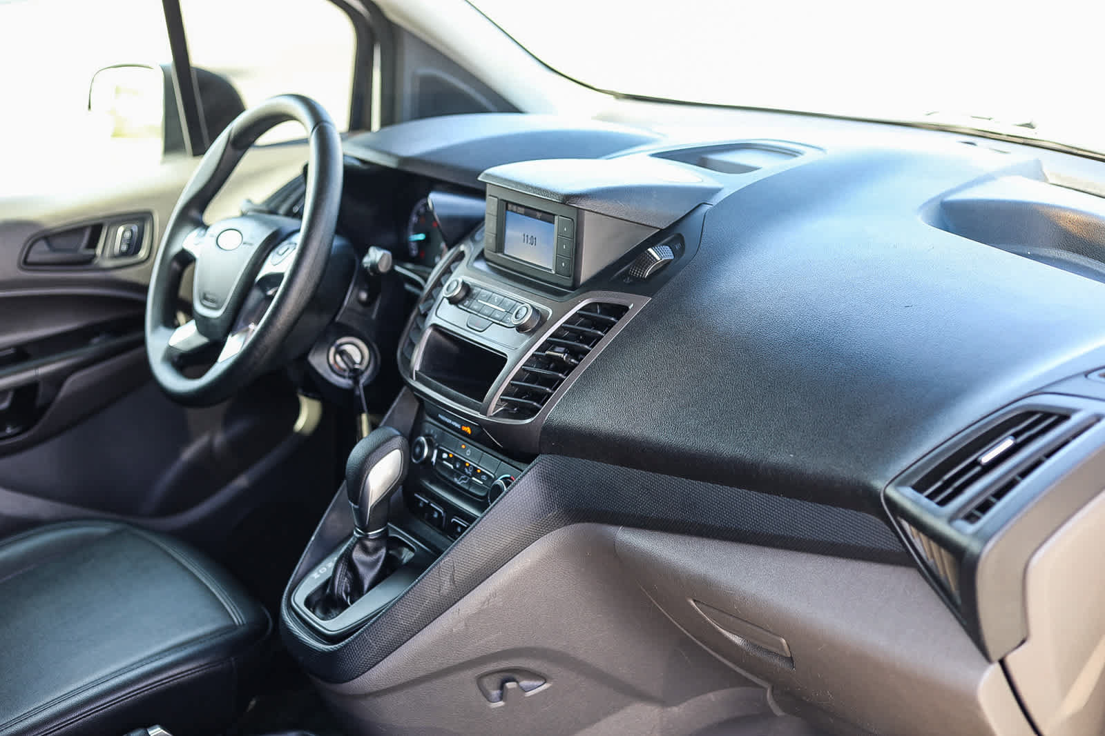 Used 2021 Ford Transit Connect XL FWD image 13