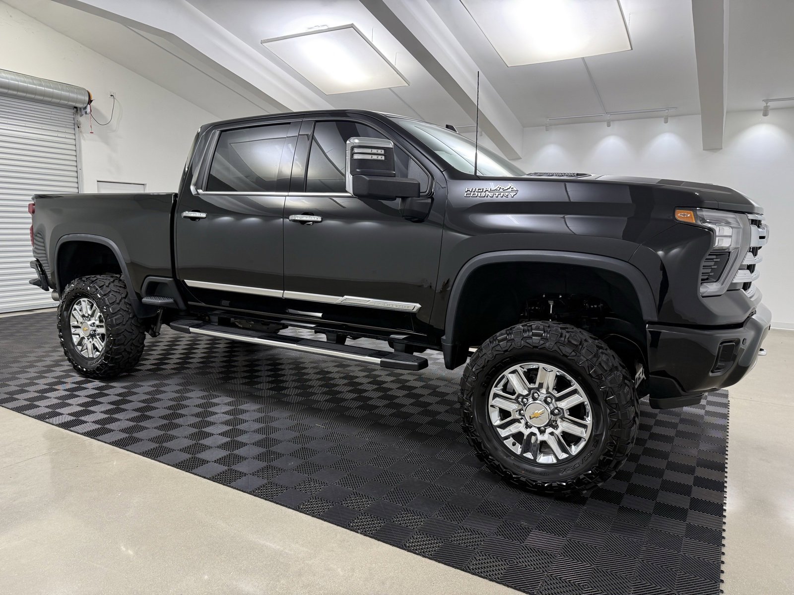 Used 2024 Chevrolet Silverado 2500 High Country w/ Technology Package