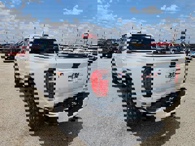 New 2026 GMC Canyon Elevation w/ Convenience Package image 3