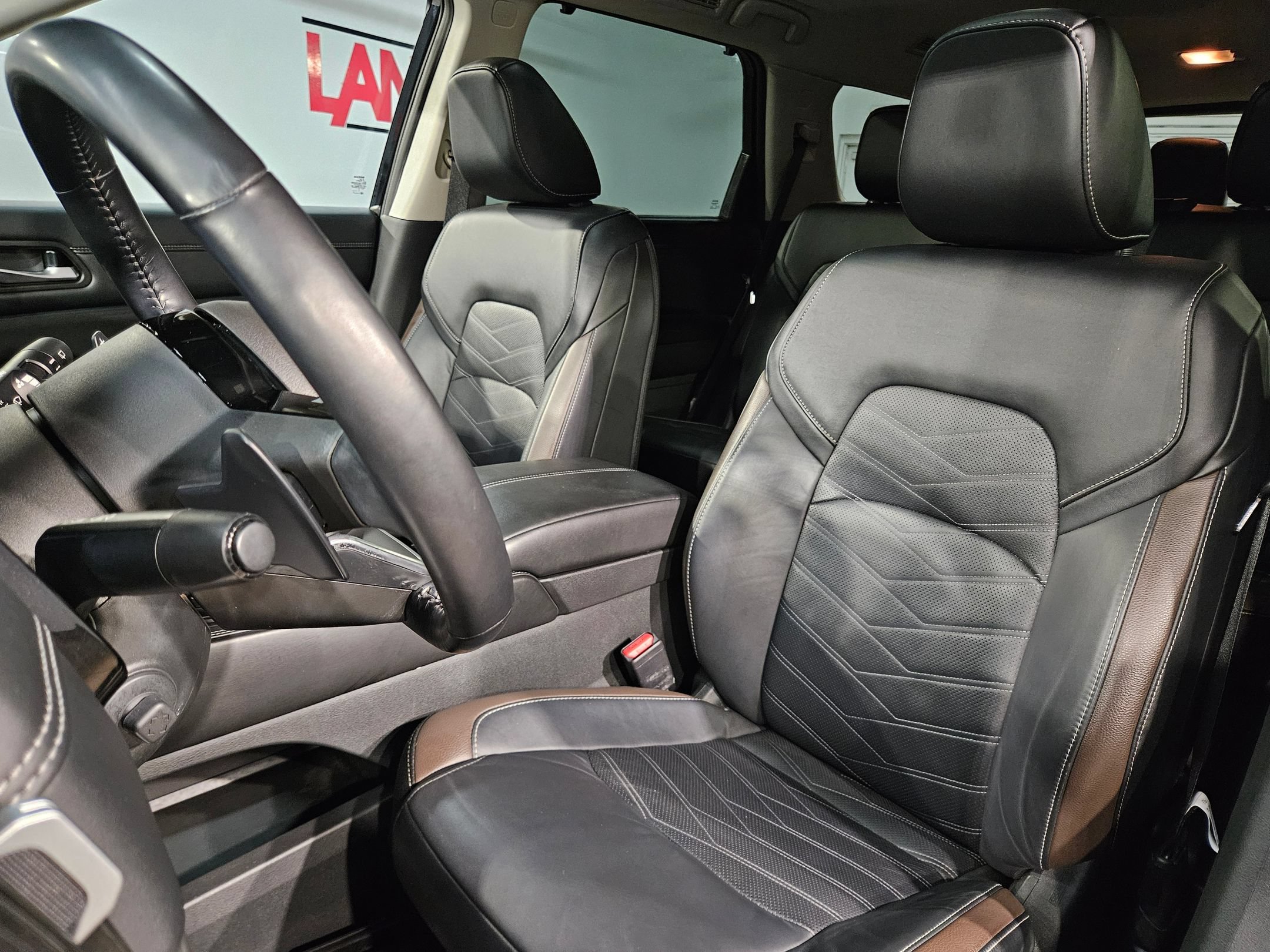 Used 2024 Nissan Pathfinder Platinum w/ Cargo Package FWD image 24