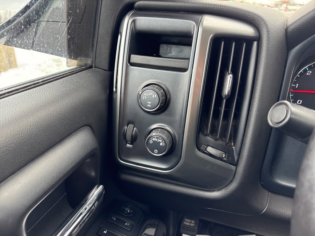 Used 2019 Chevrolet Silverado 1500 LT image 27