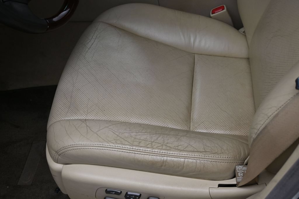 Used 2011 Lexus LS 460 AWD w/ Comfort Pkg image 13