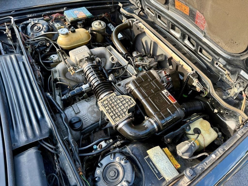 Used 1987 BMW 635CSi Coupe image 8