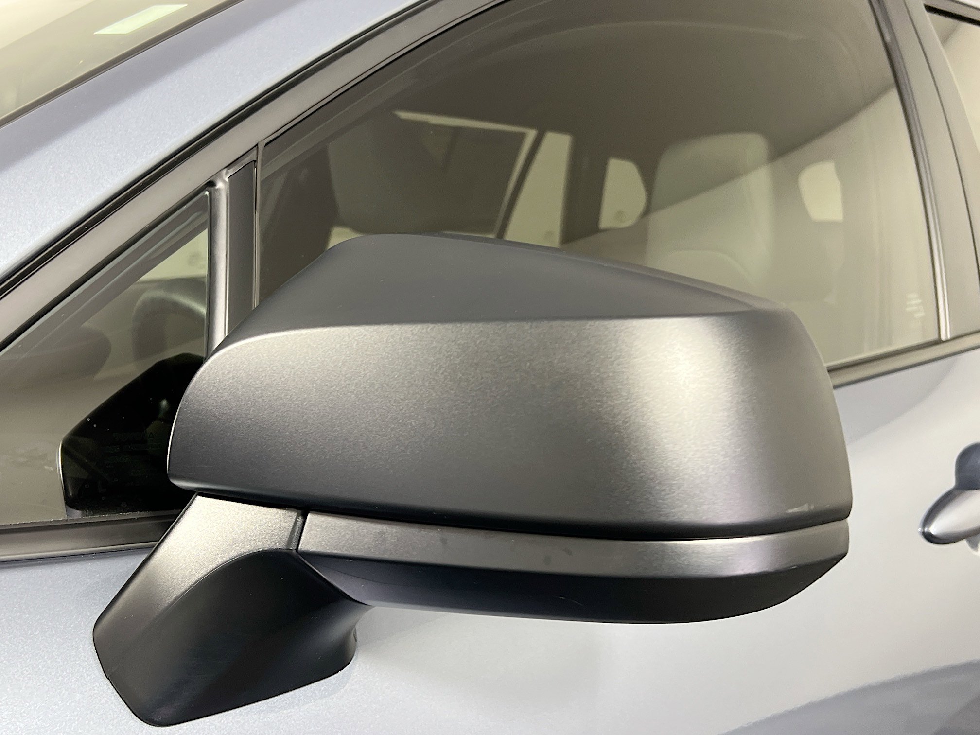 Used 2024 Toyota Corolla Cross L image 12