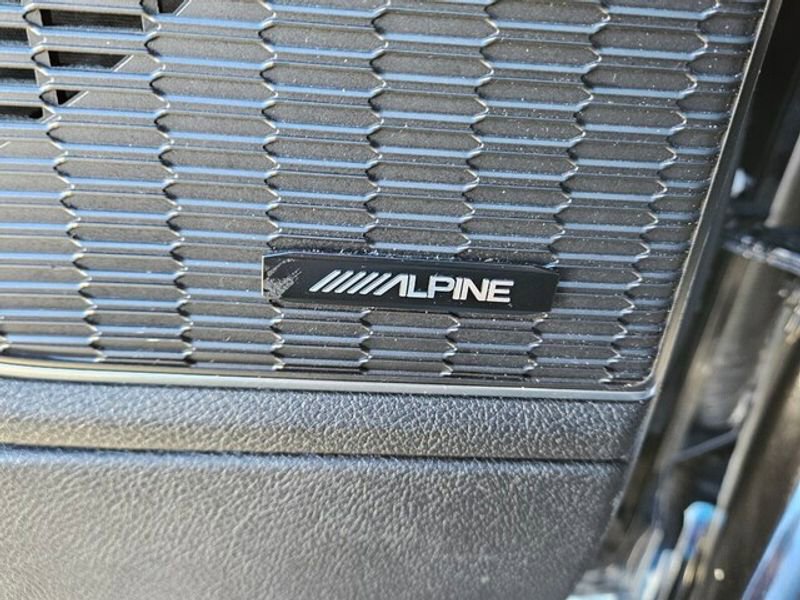 Used 2023 Jeep Grand Cherokee L Overland image 35