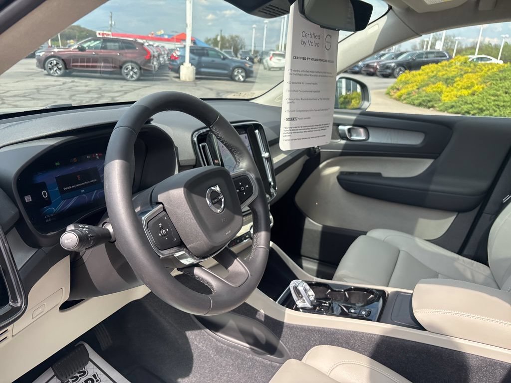 Certified 2024 Volvo XC40 B5 Plus w/ Climate Package AWD/4WD image 19