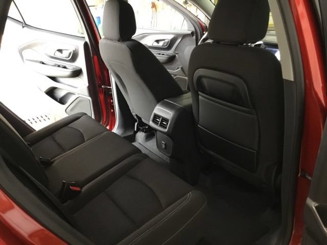 Used 2024 GMC Terrain SLE w/ Driver Convenience Package FWD image 40